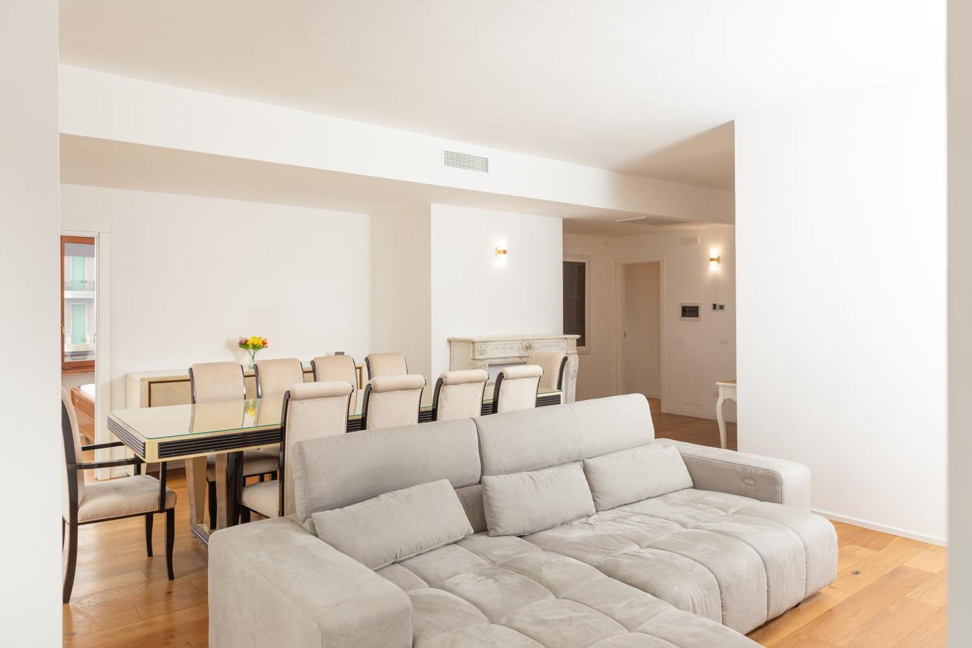 Free Parking - 5 Star - Sauna Luxury Apartment Милан Экстерьер фото