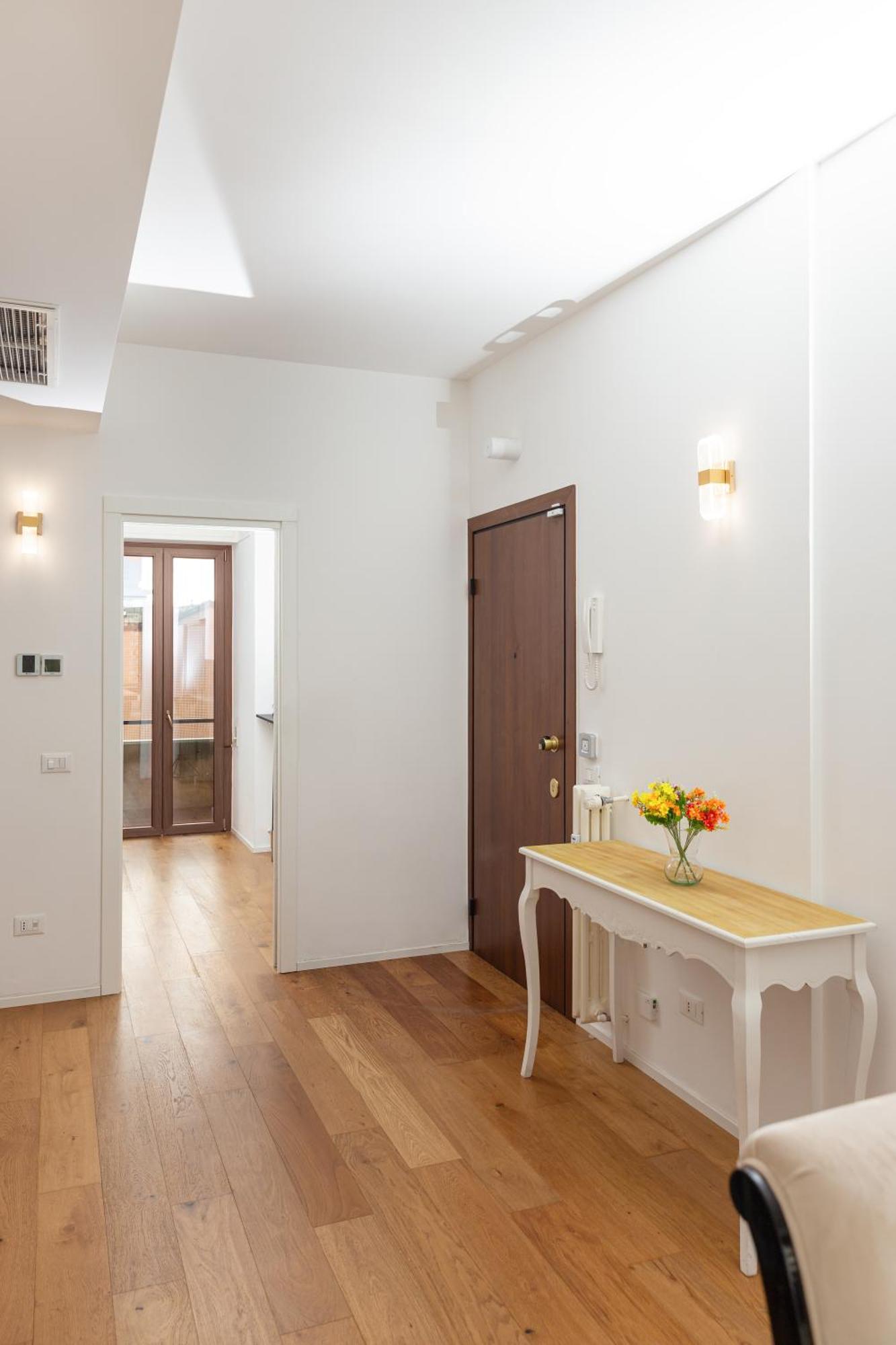 Free Parking - 5 Star - Sauna Luxury Apartment Милан Экстерьер фото