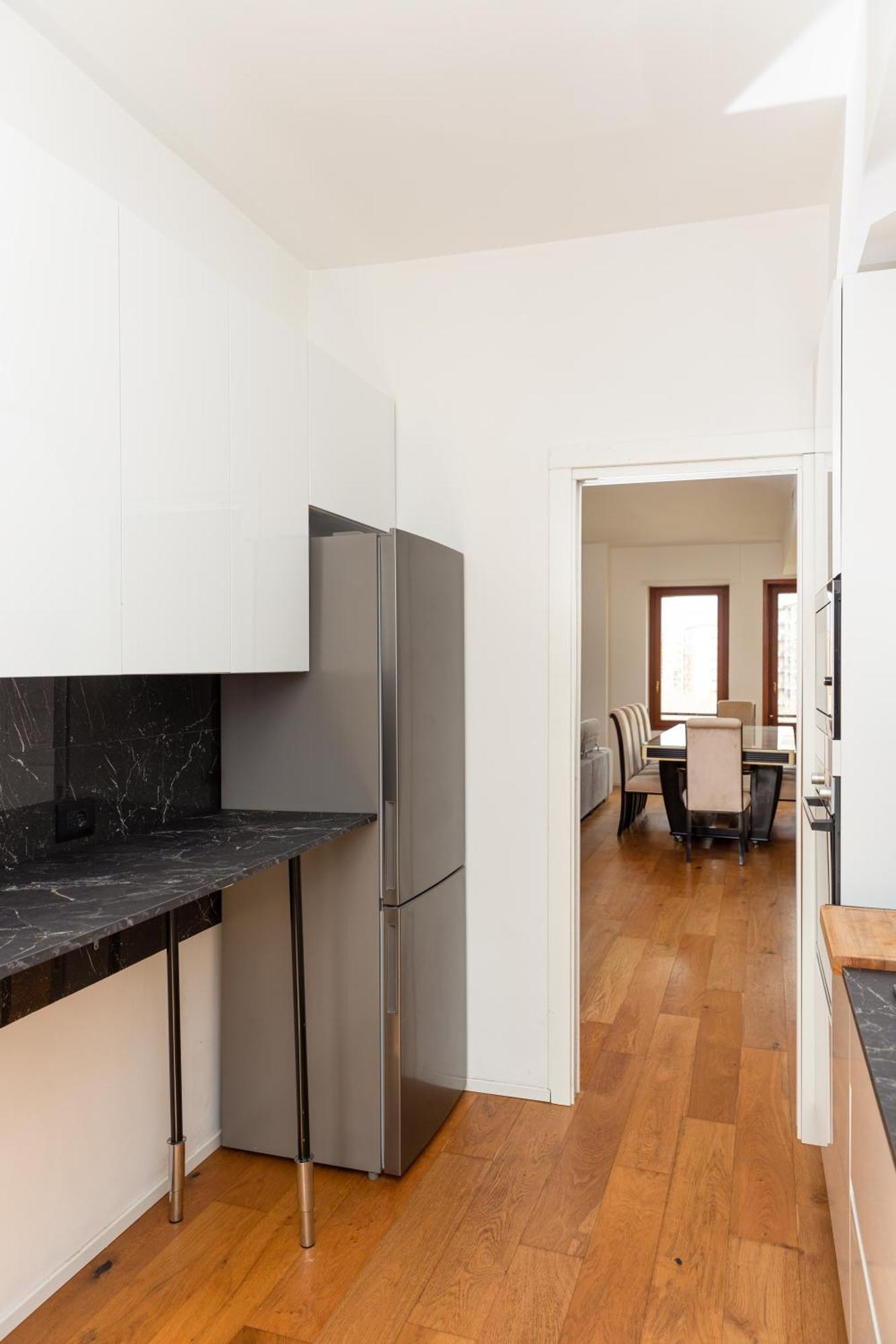 Free Parking - 5 Star - Sauna Luxury Apartment Милан Экстерьер фото