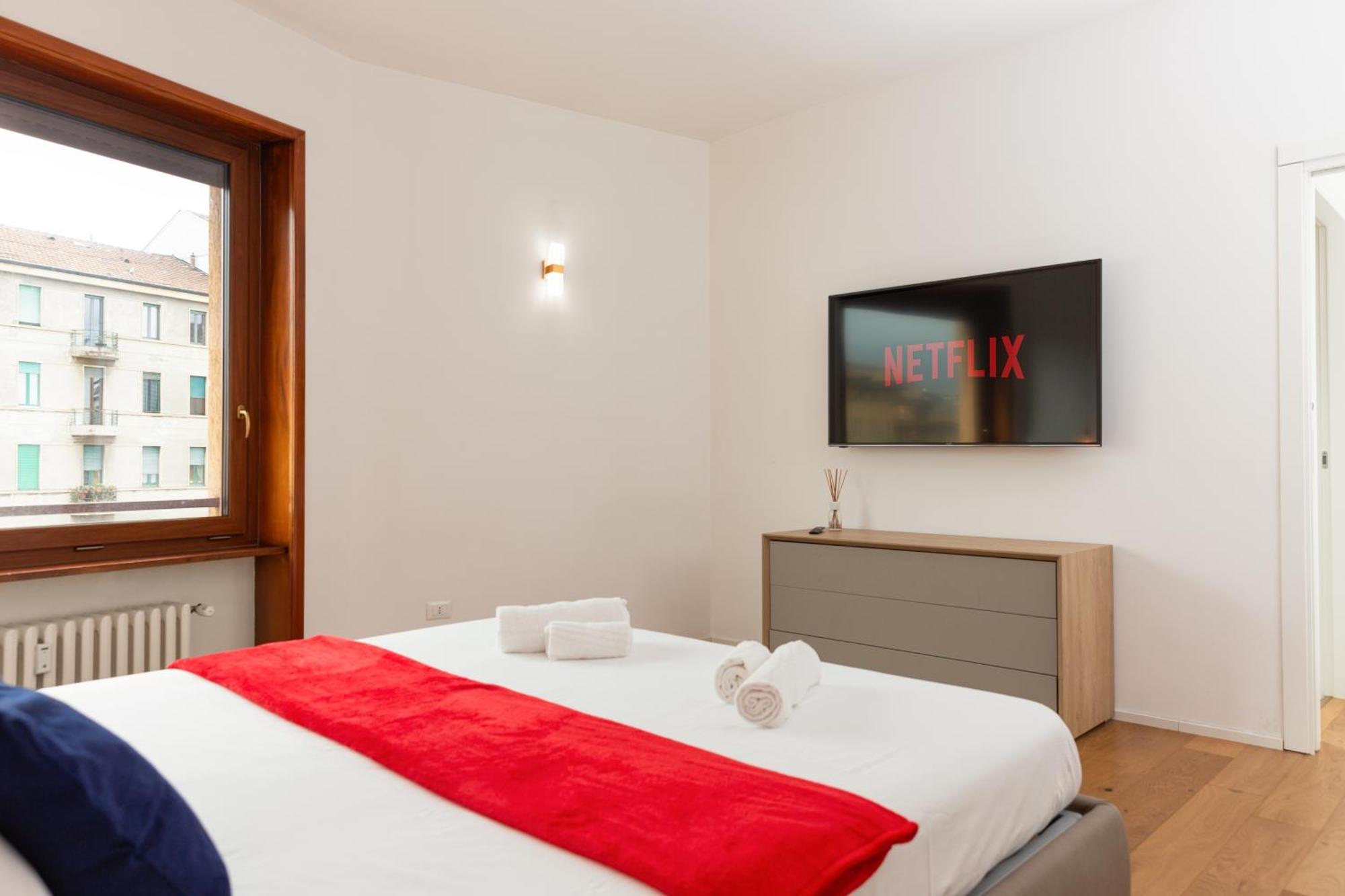 Free Parking - 5 Star - Sauna Luxury Apartment Милан Экстерьер фото
